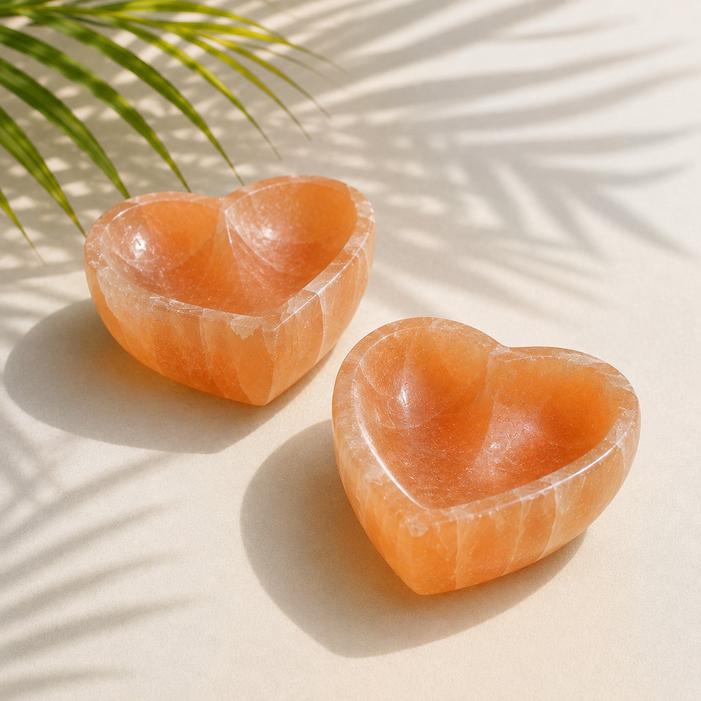 Peach oranžinio selenito dubenėlis širdis 10 cm