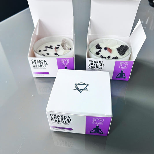 Kvepianti kristalų sojų vaško žvakė „Crown Chakra“ – ramybė ir dvasinis aiškumas
