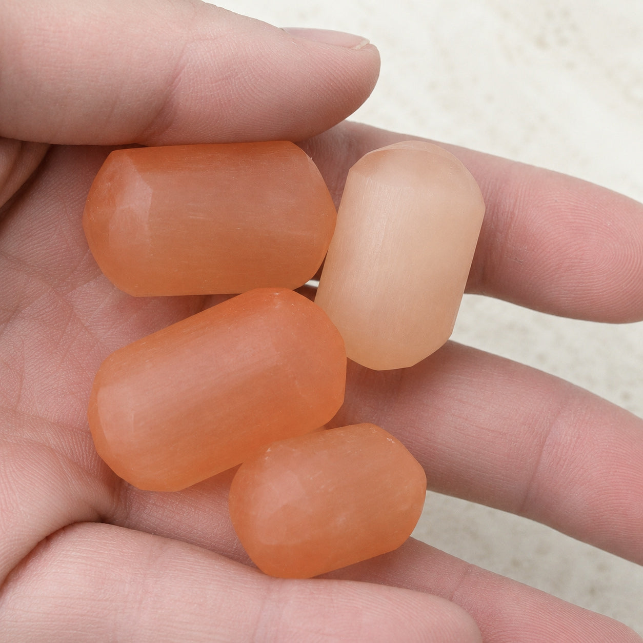 Peach oranžinio selenito gabalėlių rinkinys 1 kg