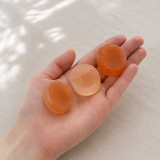 Peach oranžinio selenito dubenėlis  4 cm