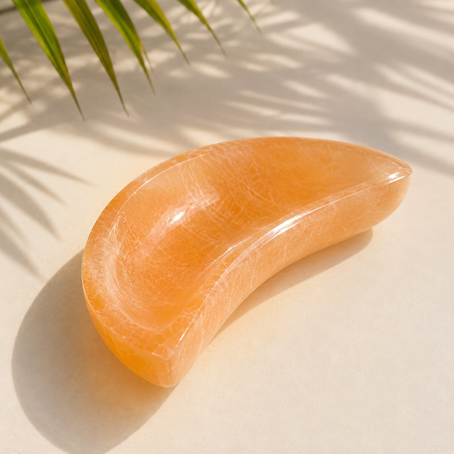 Peach oranžinio selenito dubenėlis mėnulis 12 cm