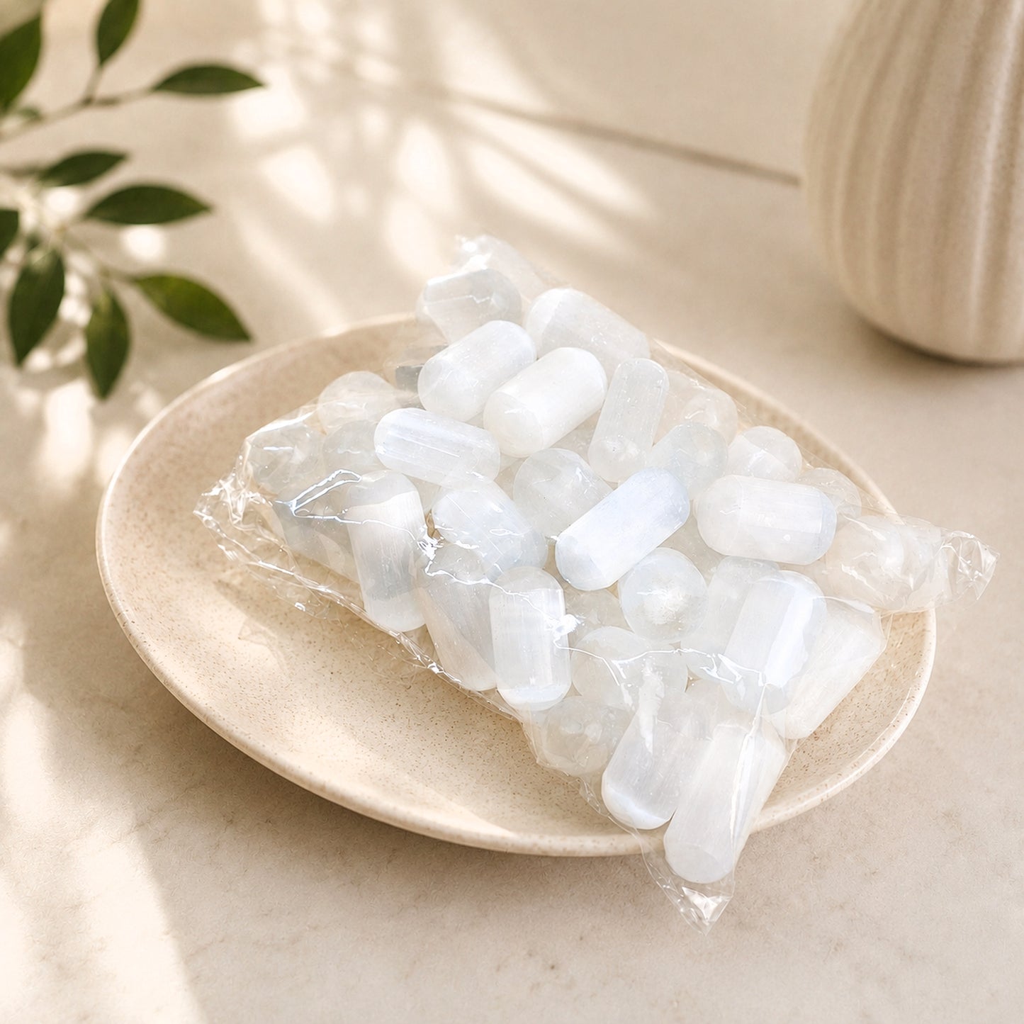 Poliruotų selenito gabalėlių rinkinys 1 kg
