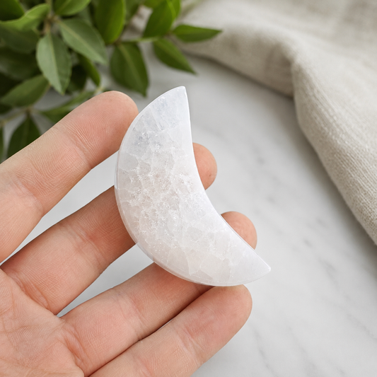 Selenito lėkštelė - padėkliukas mėnulis 6 cm